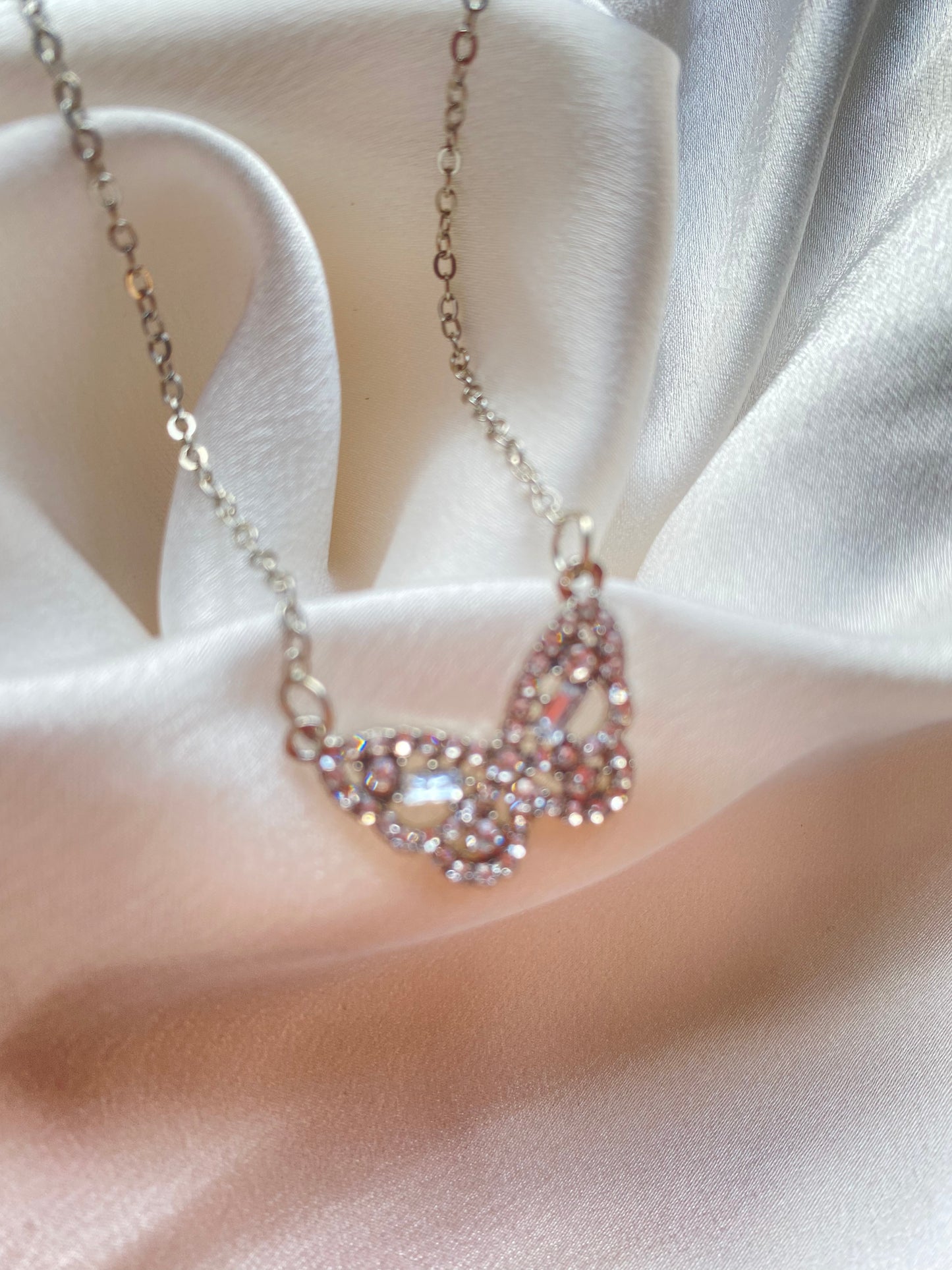 Hollow butterfly pendant necklace