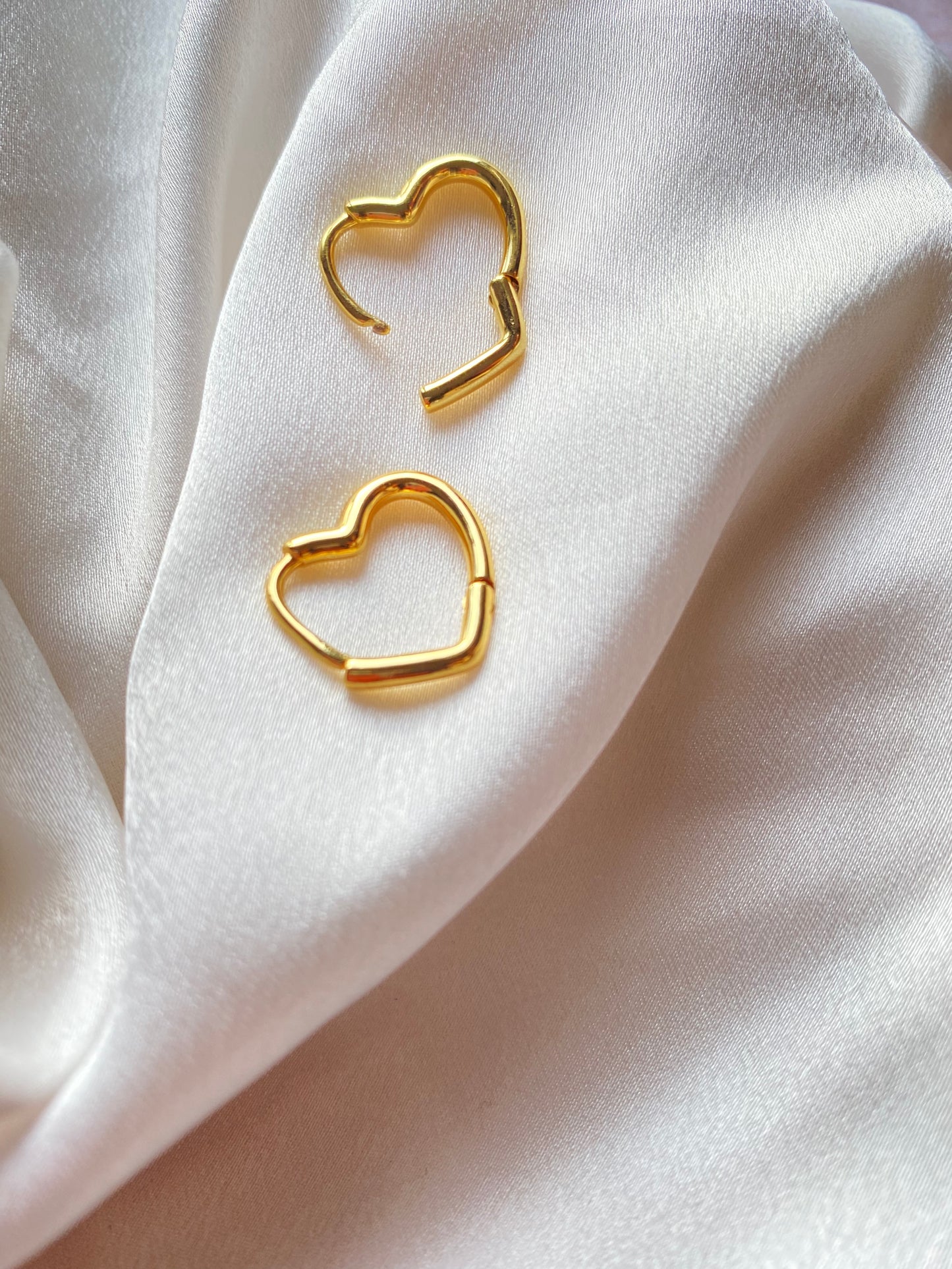 Love heart Huggies